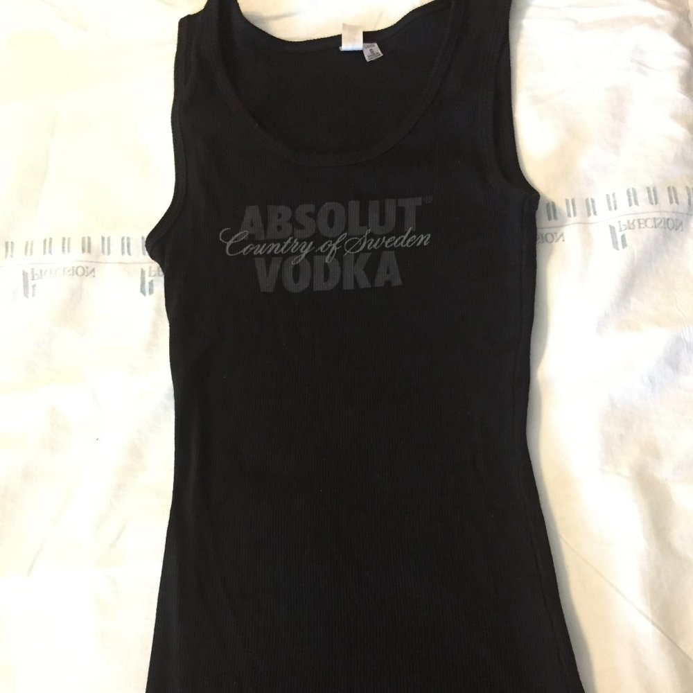 PETTIE WOMEN'S SLEEVELESS TOP